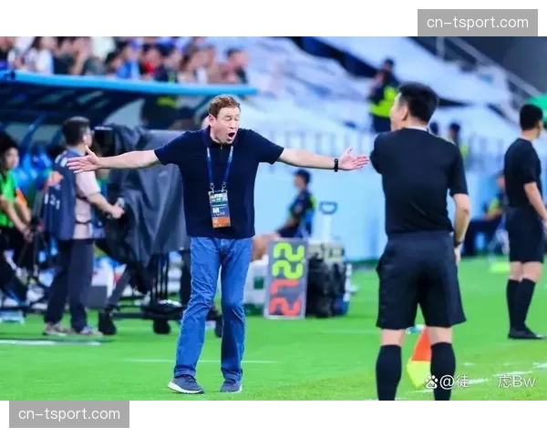 传言:某英超中下游球队球探现身上海,考察申花年轻中场 传言:某英超中下游球队球探现身上海,考察申花年轻中场