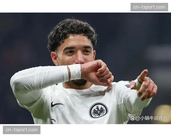 巴萨锁定夏窗双星：巴斯托尼和阿尔瓦雷斯，德科全力推进引援操作